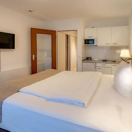 Vi Vadi Downtown 3* Monachium