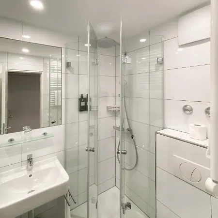 Vi Vadi Downtown Hotel