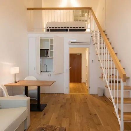 Vi Vadi Downtown Hotel 3*