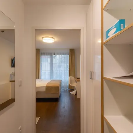 Downtown Vi Vadi Munich