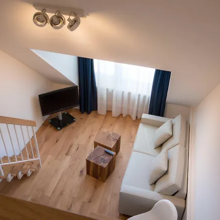 Downtown Vi Vadi Munich