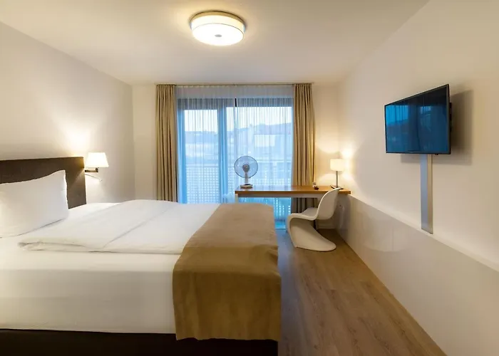 Hotel Downtown Vi Vadi 3*