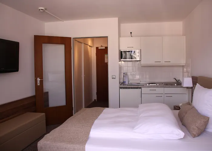 Hotel Downtown Vi Vadi