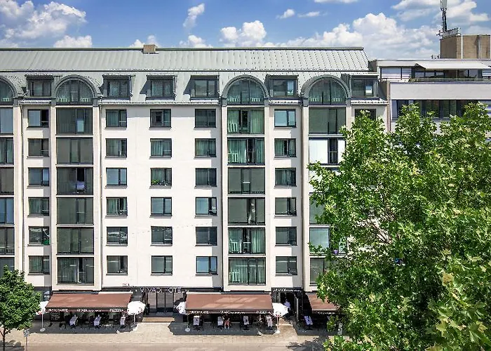 Hotel Downtown Vi Vadi 3*