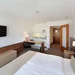 Downtown Vi Vadi Hotel 3*