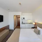 Hotel Downtown Vi Vadi