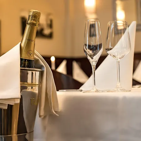 Downtown Vi Vadi 3* ミュンヘン