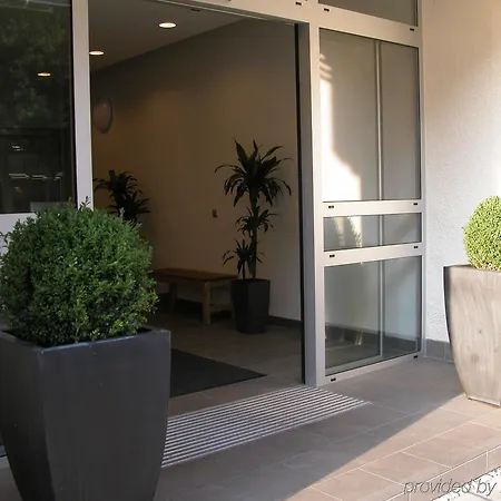 Hotel Downtown Vi Vadi 3*