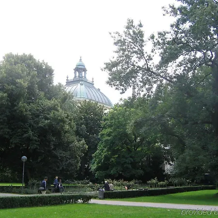 Downtown Vi Vadi 3* Munich