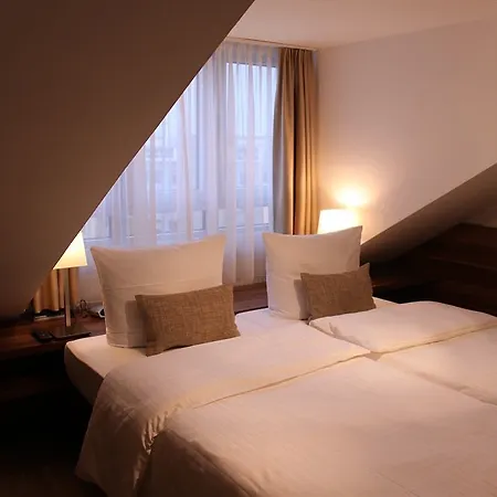 Hotel Downtown Vi Vadi